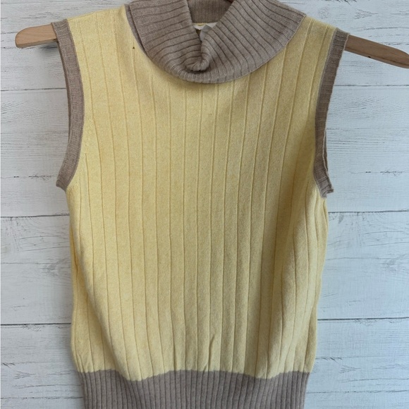 VTG ESCADA Turtleneck Tank & Cardigan Set Yellow Rib Knit Italy 12 Cashmere EUC - Picture 3 of 14
